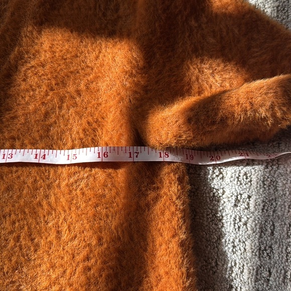 Maeve Scoop Neck Eyelash Fuzzy Sweater Tee Orange size XL - Picture 6 of 7